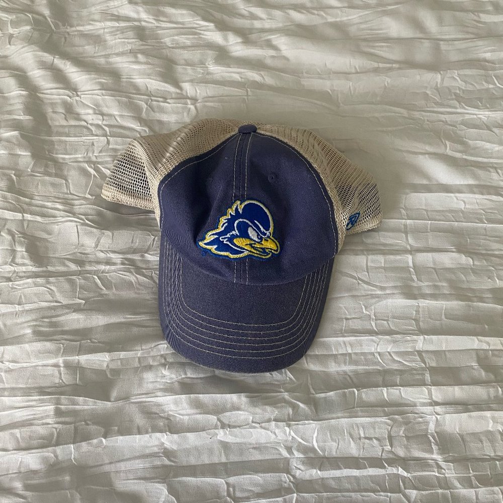 University of Delaware hat